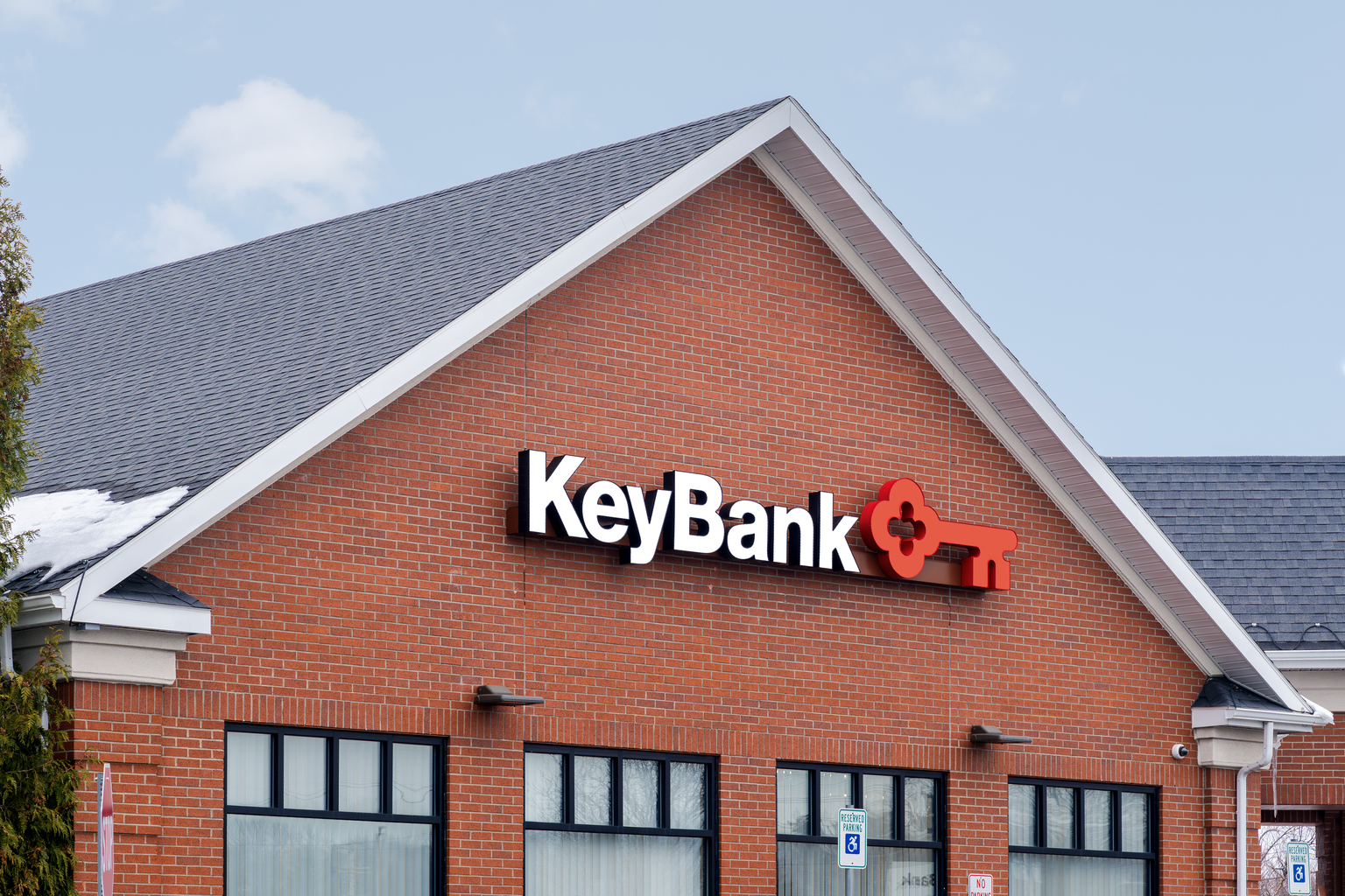 seekingalpha.com - Daniel Jones - KeyCorp's On The Watchlist For An Upgrade (NYSE:KEY)