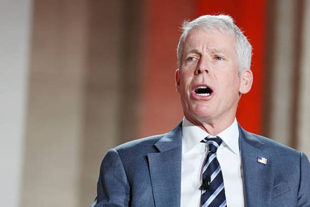 U.S. Energy Secretary Says No Guarantees on Oil Prices Amid Strait of Hormuz Instability