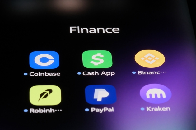 Fintech Krak offers debit card with cashback rewards in dollars or bitcoin (KRAKEN:Private)