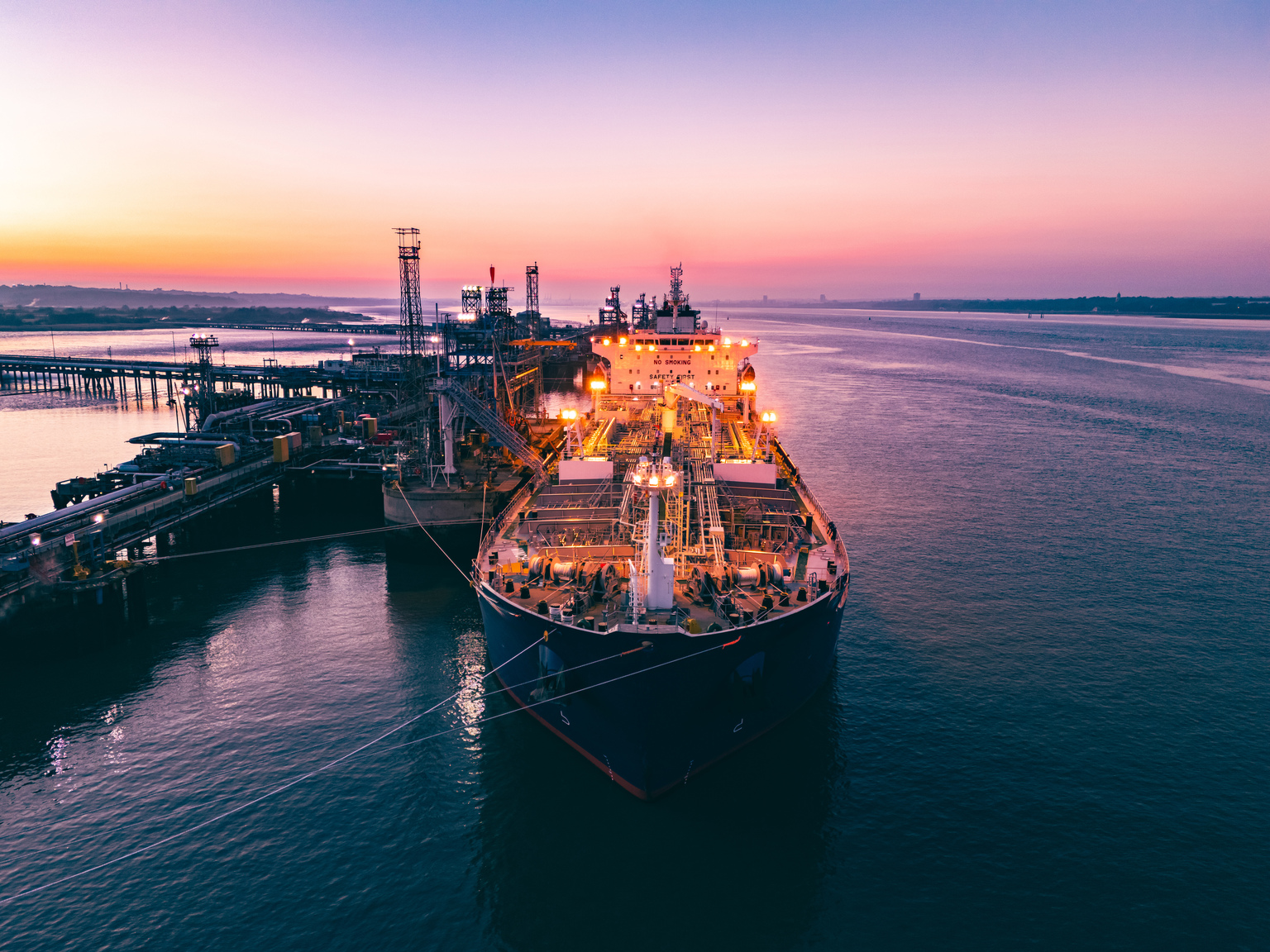 seekingalpha.com - Michael Hamlett - Navios Maritime: An Opportunity To Invest In The Backbone Of The Global Economy (NMM)