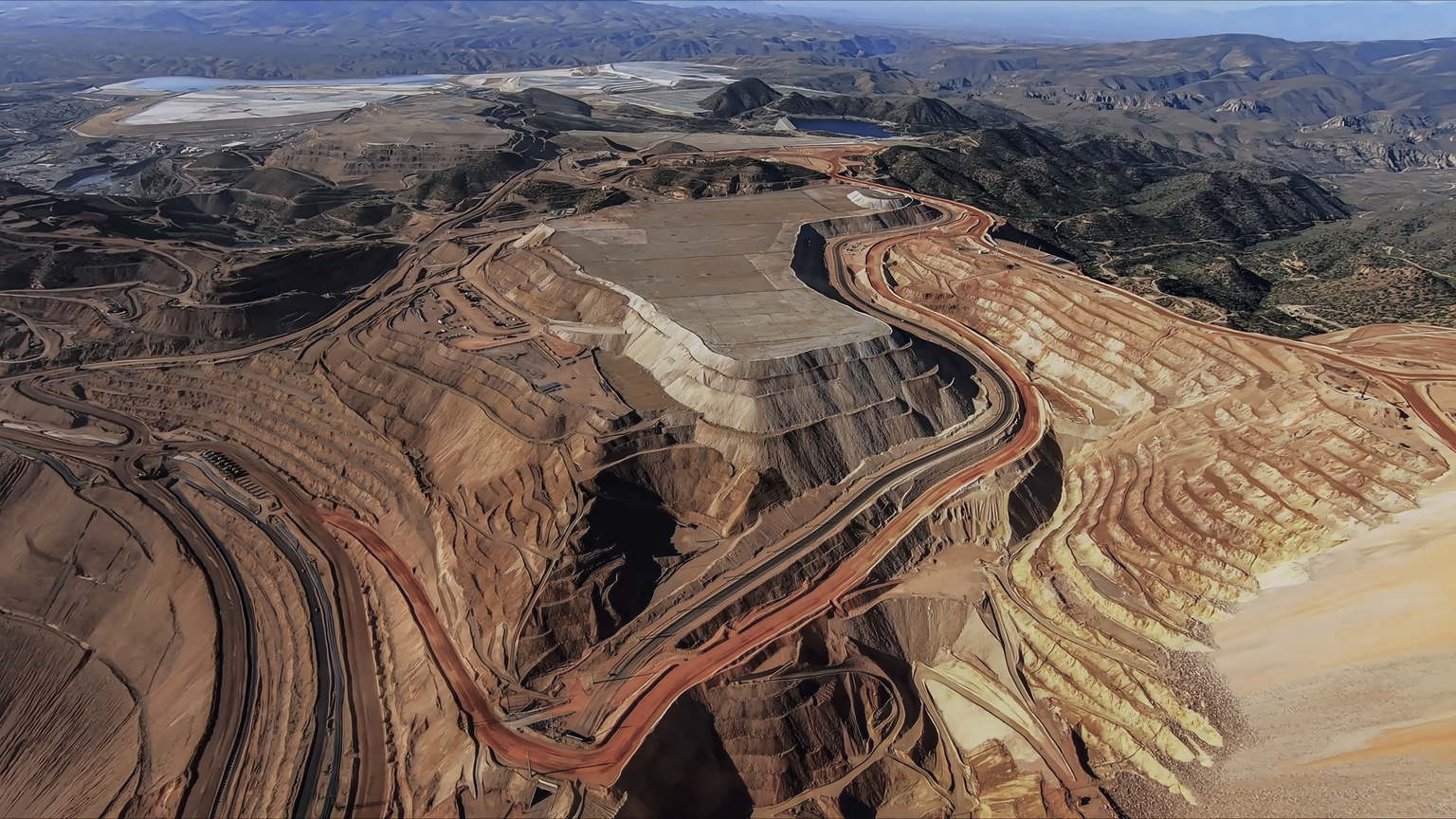 seekingalpha.com - Prakhar Agarwal - Harmony Gold Mining: A Copper Pioneer By Capitalizing On The Gold Tailwind (HMY)