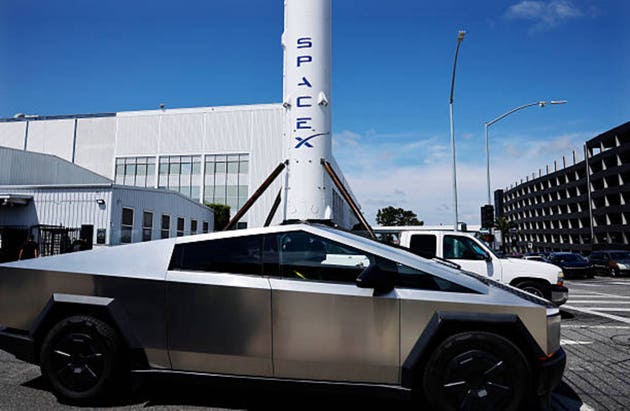 Elon Musk Addresses Tesla-SpaceX Merger Speculation