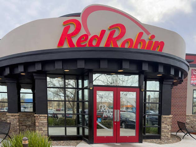 Front entrance of a Red Robin Gourmet Burgers and Brews restaurant.