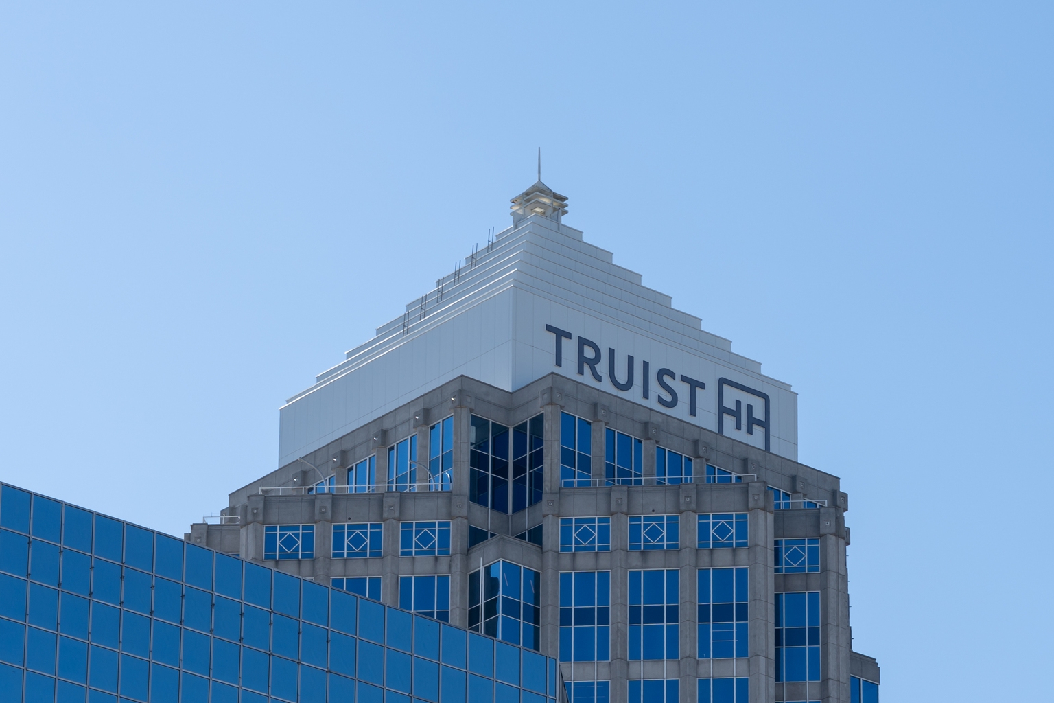 Truist Stock: Still Offering Investors A Decent Margin Of Safety (NYSE:TFC)
