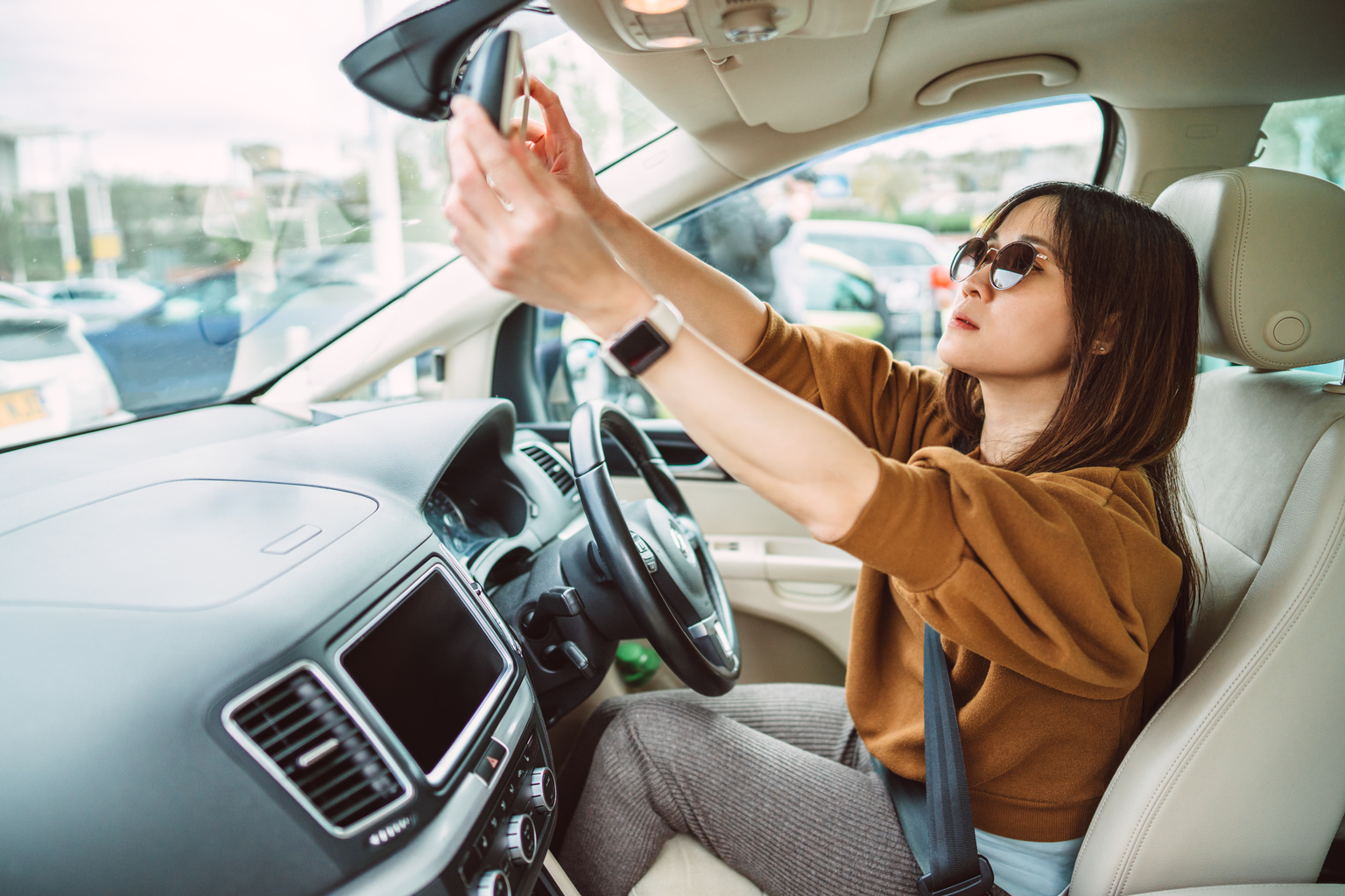 seekingalpha.com - Daniel Jones - Gentex (GNTX): Shares Are Cheap Enough To Upgrade, But I Am Wary Of Automotive Woes