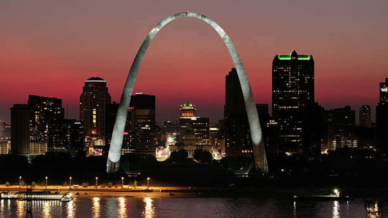 seekingalpha.com - Clark Schultz - Back to St. Louis: Anheuser-Busch's Capital Market Day is on tap (BUD:NYSE)