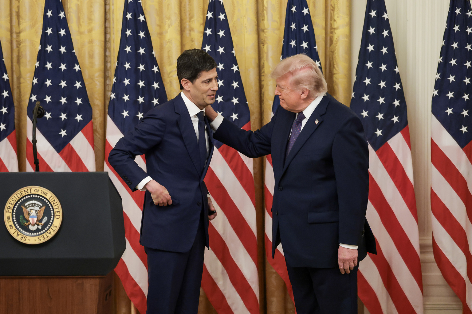 seekingalpha.com - Amrita Roy - The 'Warsh Vs. The White House' Trade (NYSEARCA:SPY)