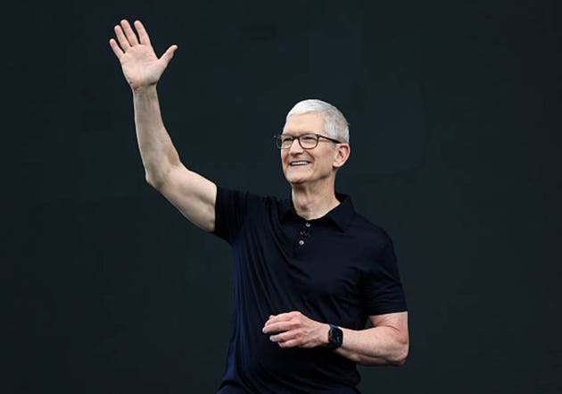 Apple CEO Cook Engages EU Regulators on Siri AI Launch