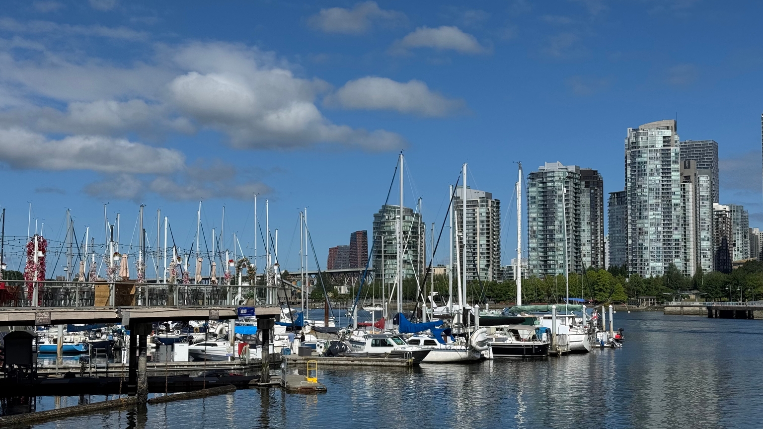 Canadian Apartment REIT: A 4.5% Dividend Yield With Ample Coverage