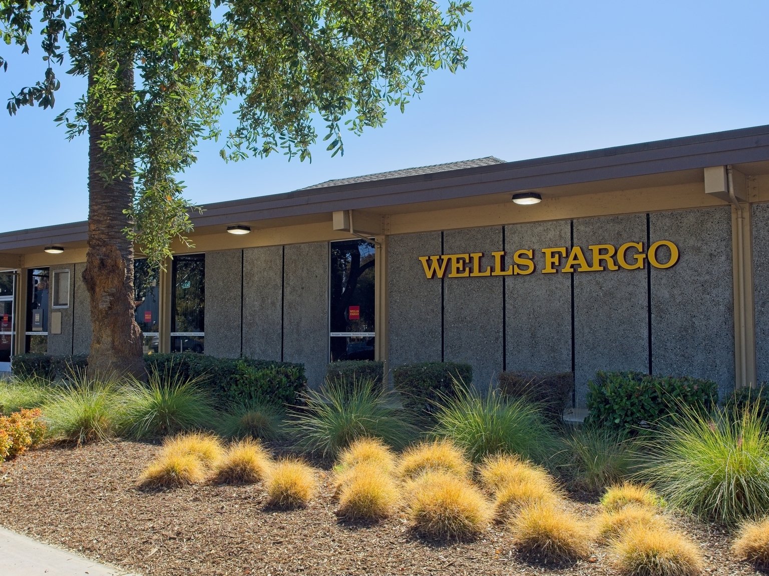 Wells Fargo: Stick To High-Yield Preferred Shares During Interest Rate Volatility Wells Fargo: Stick To High-Yield Preferred Shares During Interest Rate Volatility