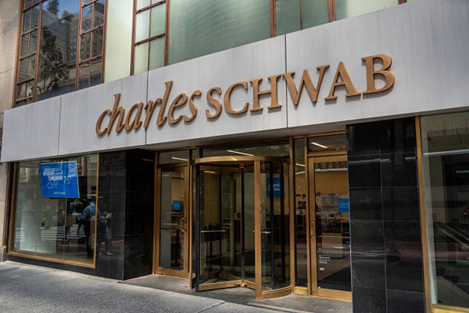 Charles Schwab Q3: A Quality Compounder Trading At 12x Earnings