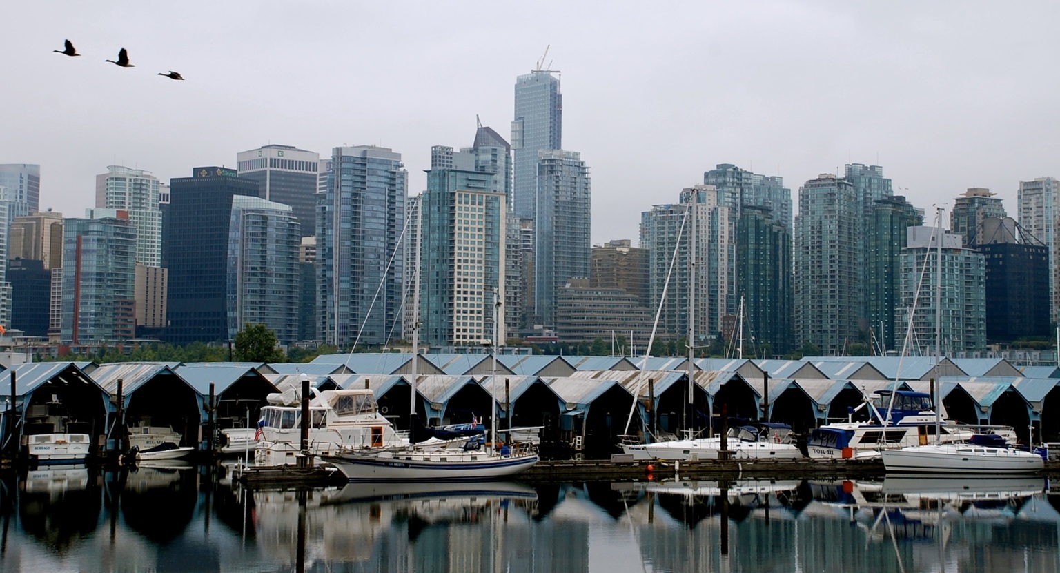 seekingalpha.com - The Investment Doctor - Canadian Apartment Properties Offers 4.9% Yield And A 40% Discount To NAV (OTCMKTS:CDPYF)