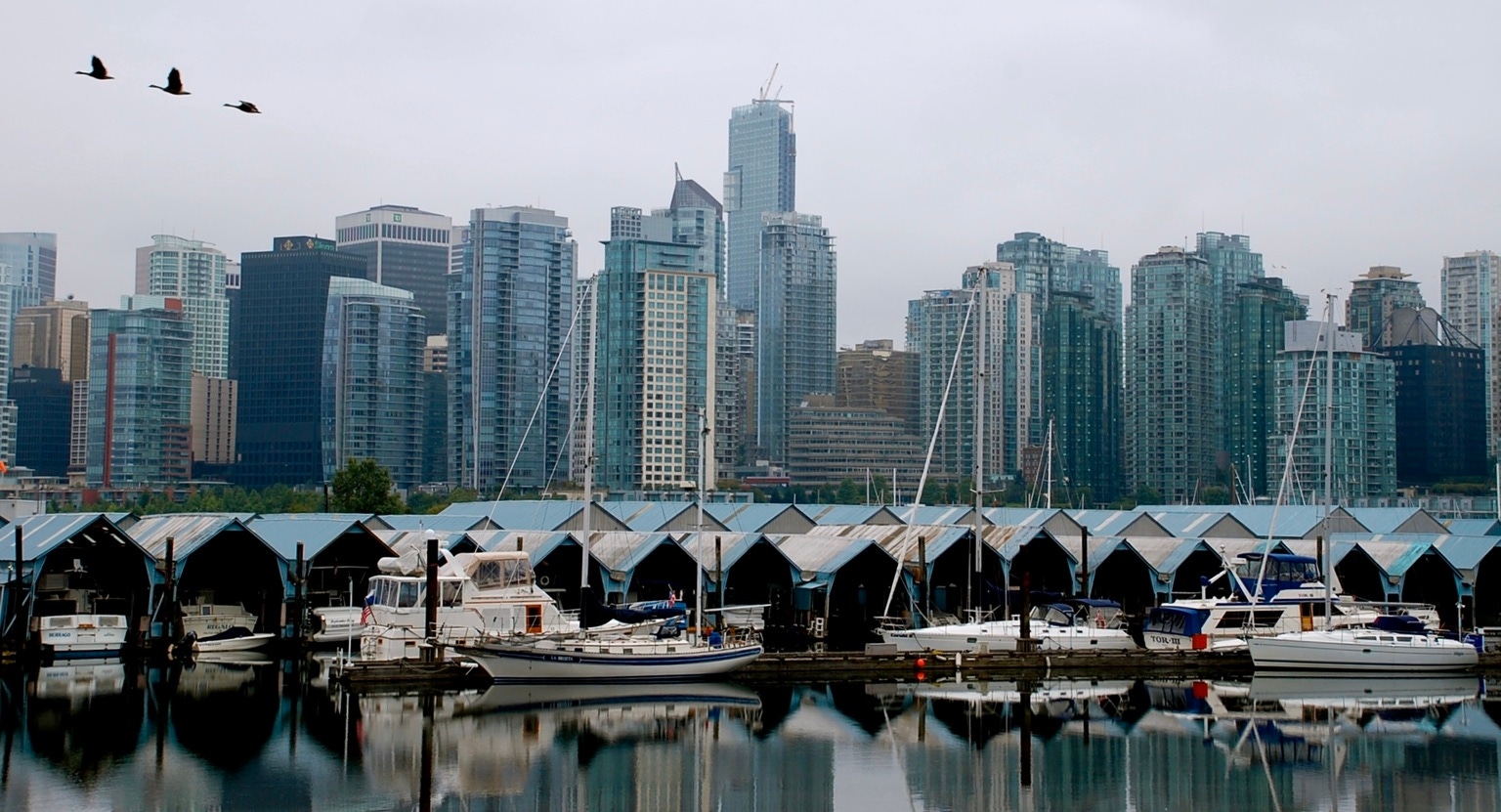 Canadian Apartment Properties Now Offers A 4.9% Yield And A 40% Discount To NAV