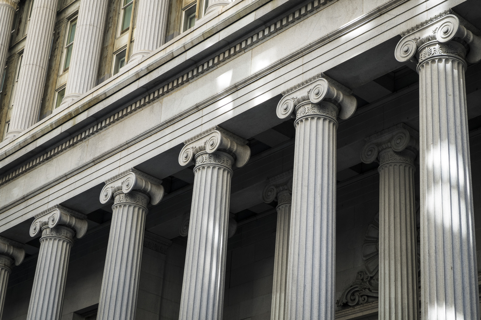 seekingalpha.com - Mary Christine Joy - Crypto stocks in losers; Berkshire Hathaway, Japanese banks among gainers: week's financials wrap