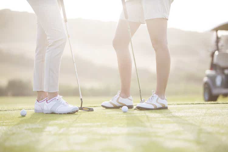 Acushnet rises on upgrade as we age and play more golf (NYSE:GOLF)
