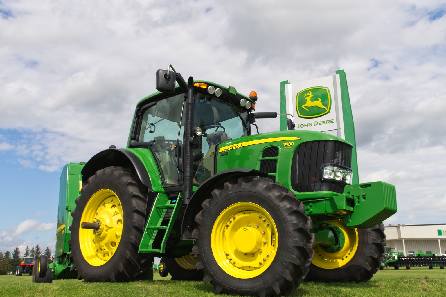 Deere: Investors Are Playing A Dangerous Game