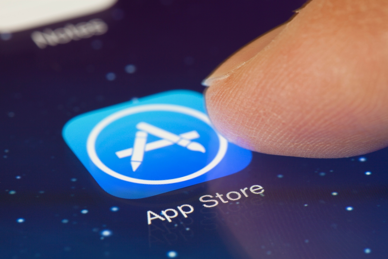 Apple drops ICEBlock app from App Store after Trump DOJ demand  (AAPL:NASDAQ) | Seeking Alpha