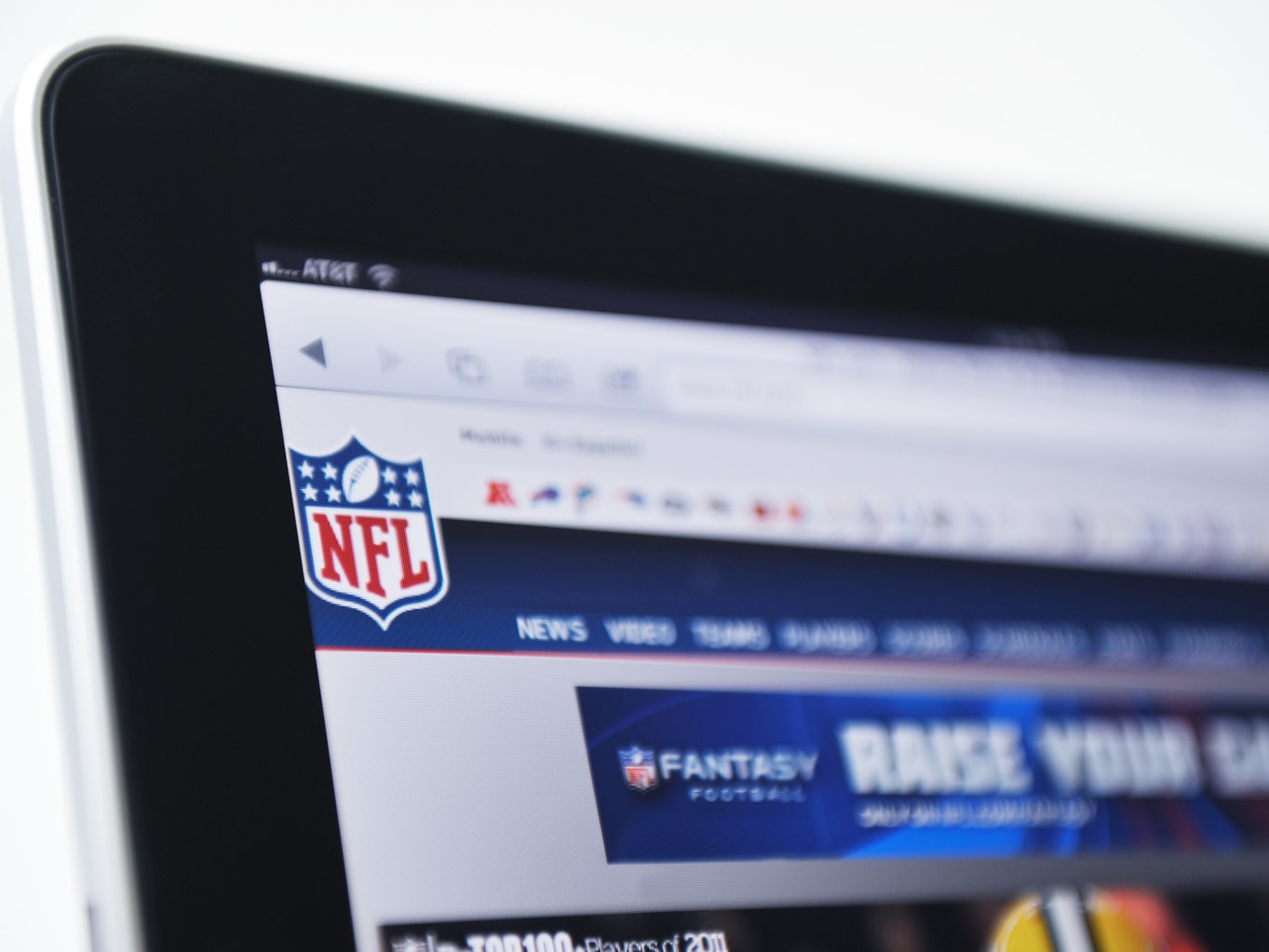 Google: Eyeing   TV Growth Via NFL Sunday Ticket (GOOG)