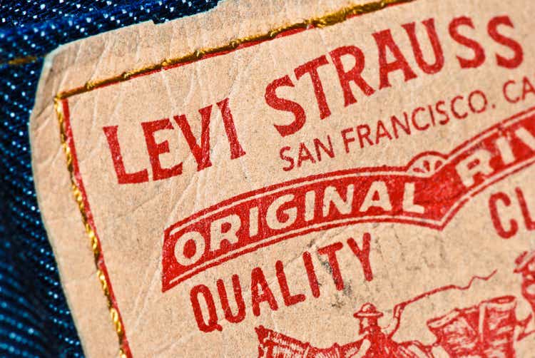 Levi Strauss & Co. tag on denim jeans model 512