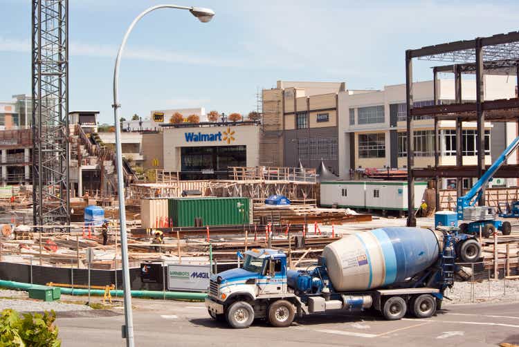 Mall Complex Construction