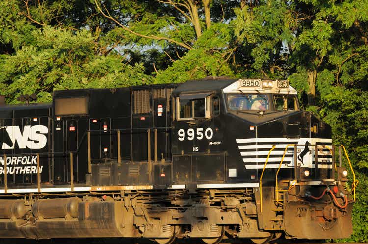 Norfolk and Southern engine 9950