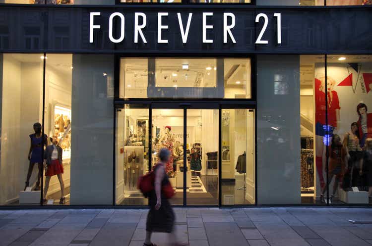 Shein compra participação na Forever 21