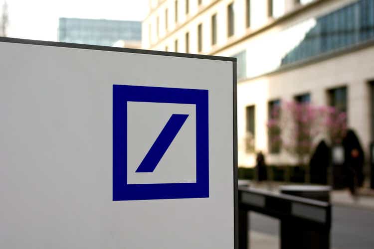 Deutsche Bank Logo