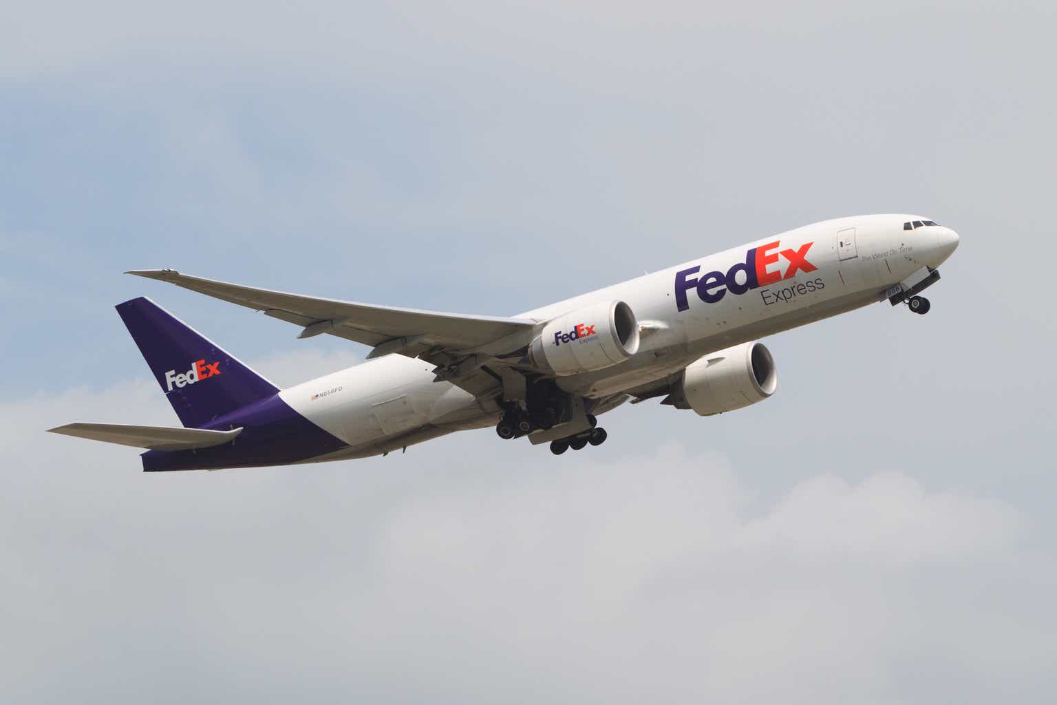 FedEx: Another Earnings Stock Price Crash