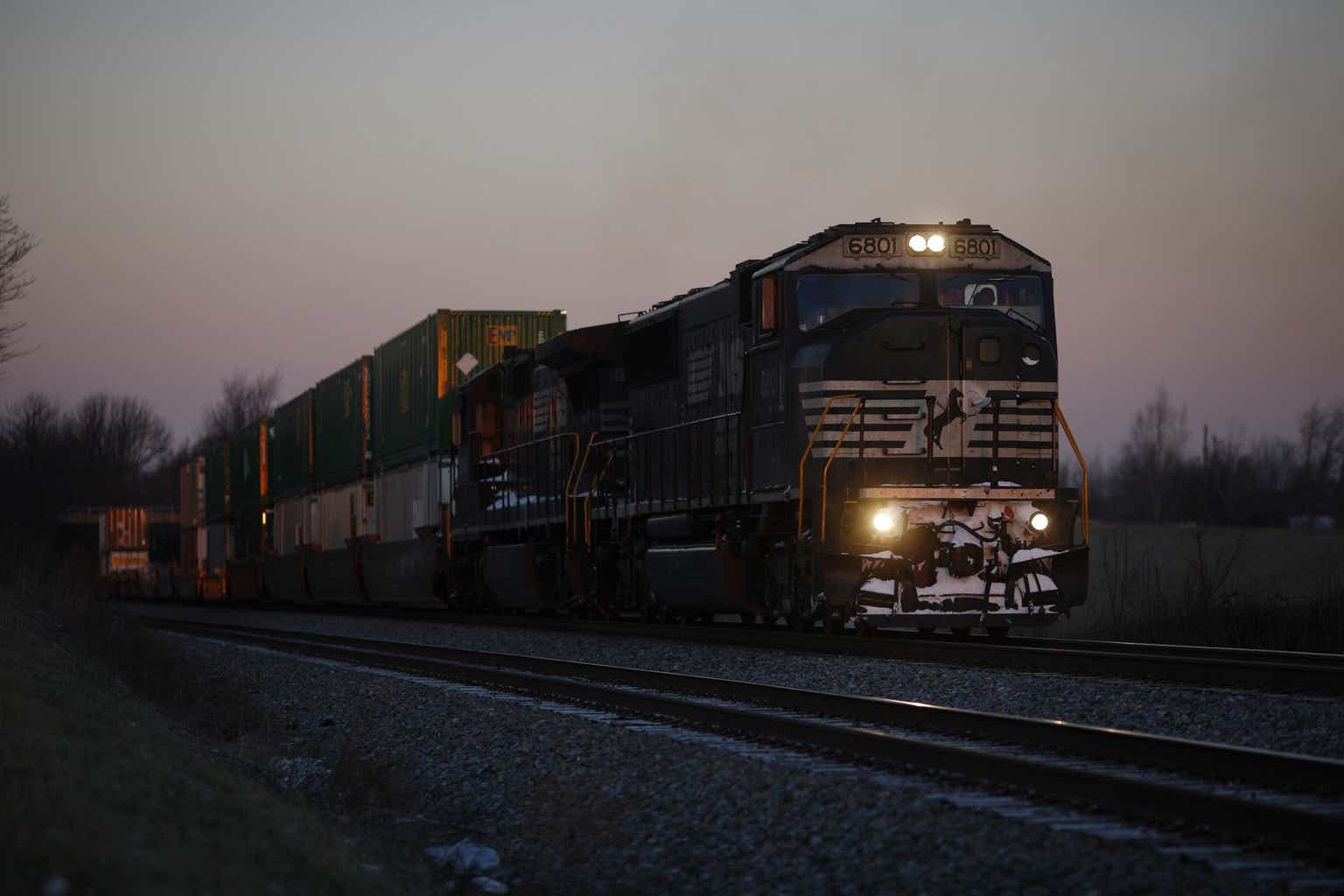 Norfolk Southern Earnings Stock A Buy For Dividend Growth Investors