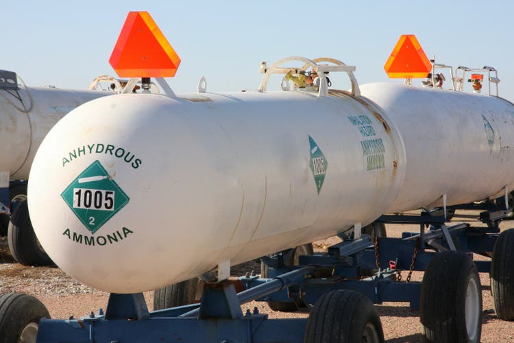 Anhydrous Tank with SMV Sign