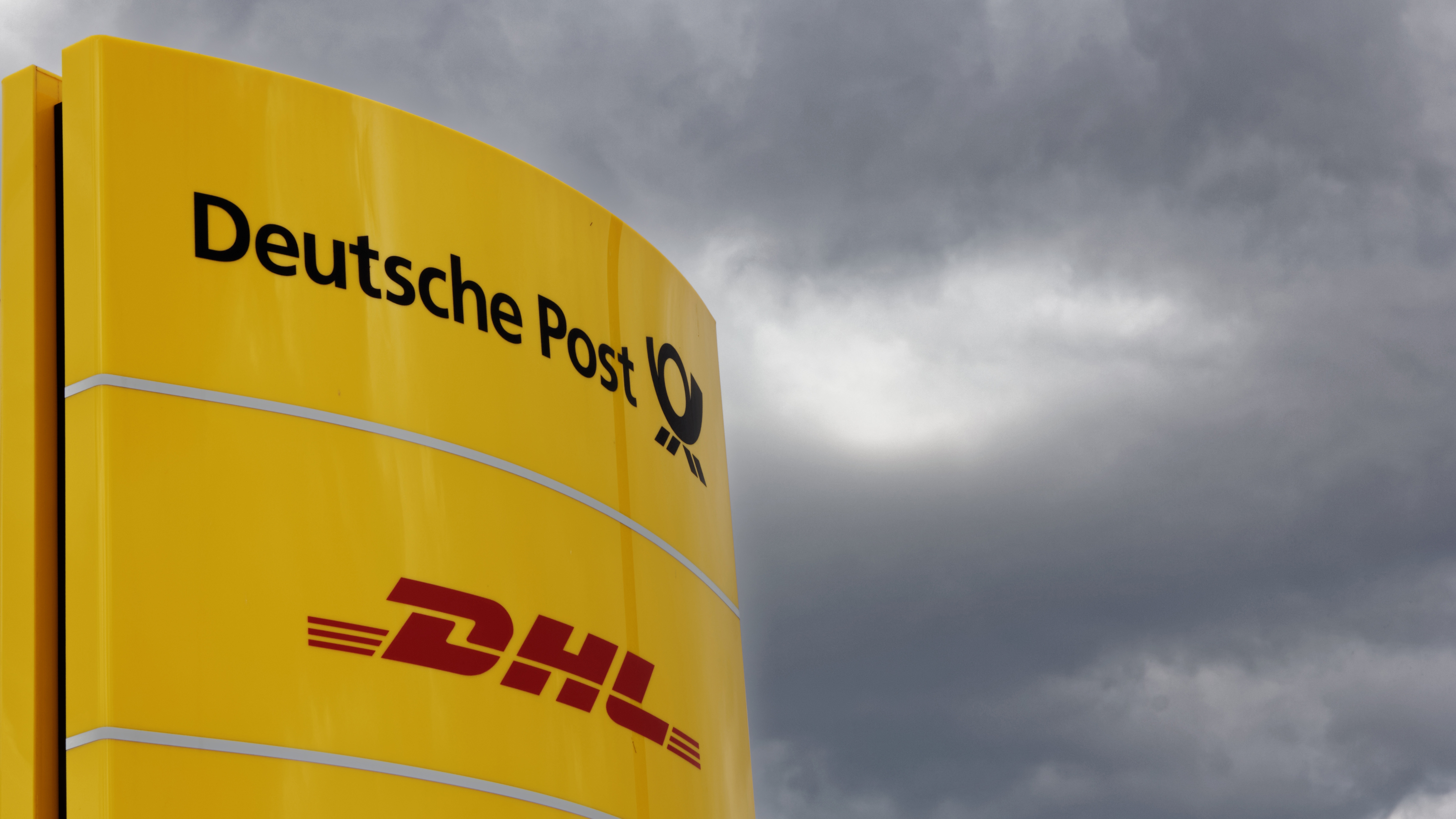 Deutsche Post (DPSGY): Brilliant Business With Cheap Valuation | Seeking  Alpha