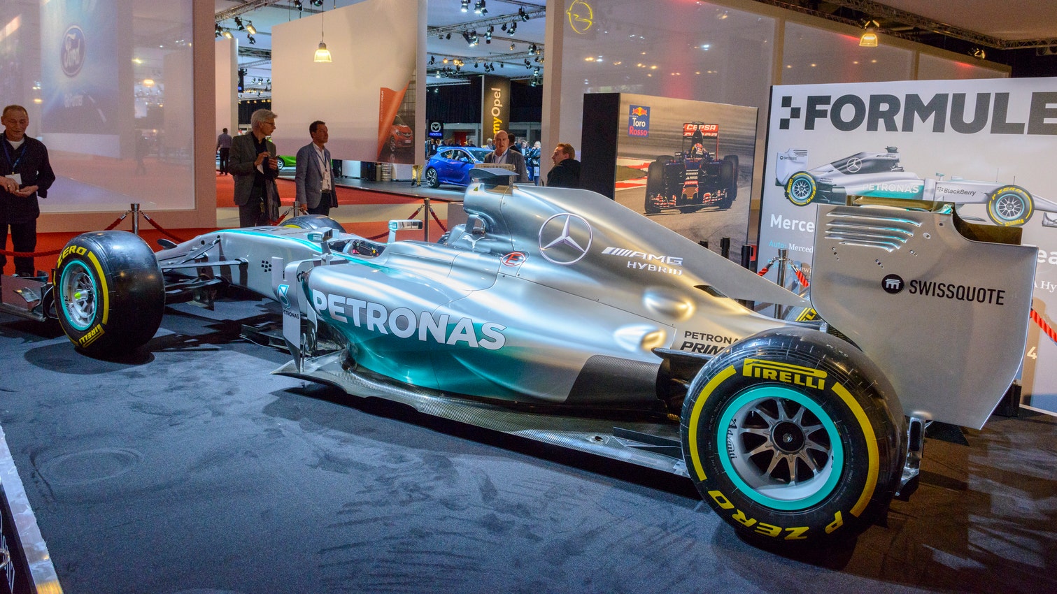 Mercedes F1 Teams Signs Texas Based Sponsor To Multi-Year Deal