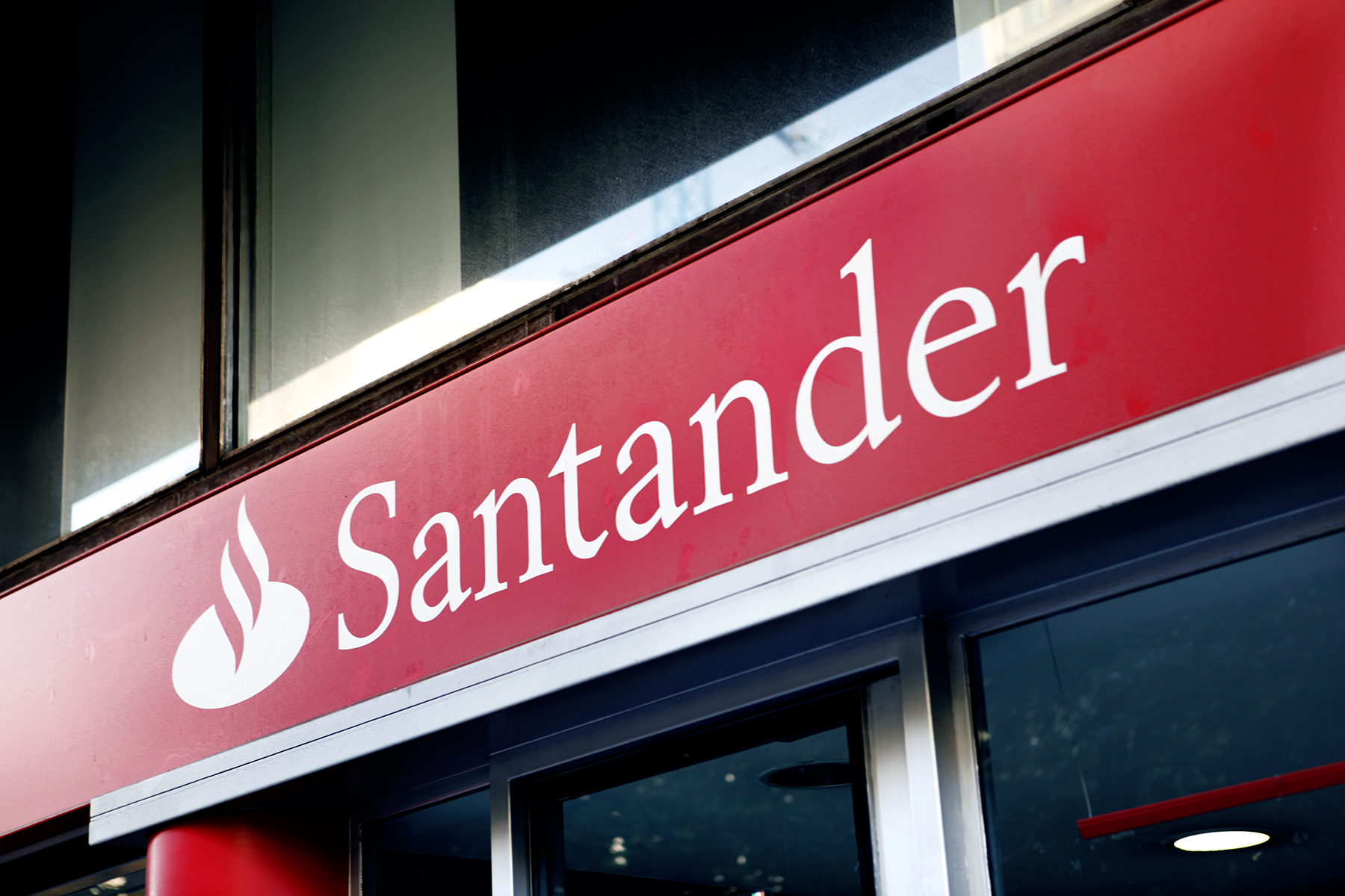 Banco Santander Stock Gains After Strong Profit Growth, Guidance ...