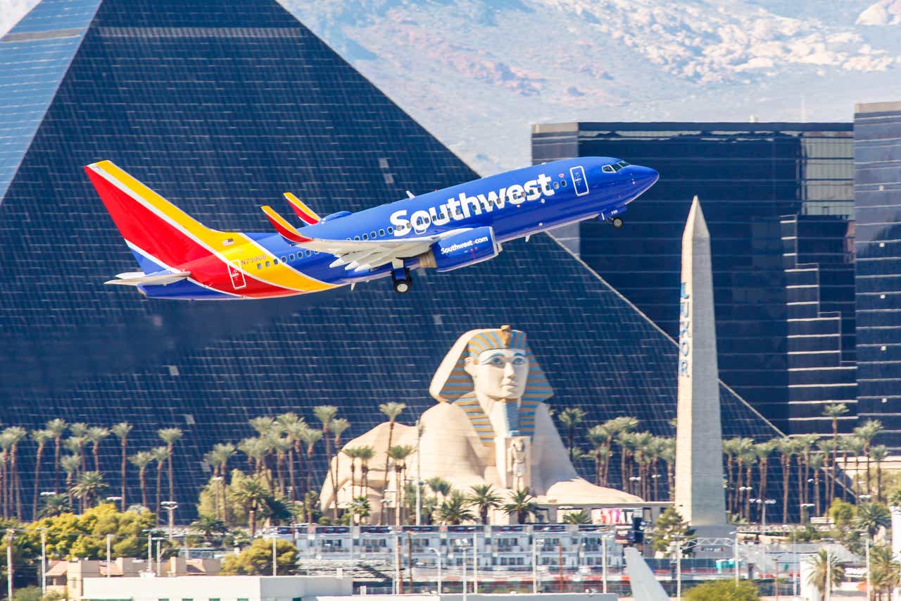 Southwest, other US airlines face holiday travel test after 2022