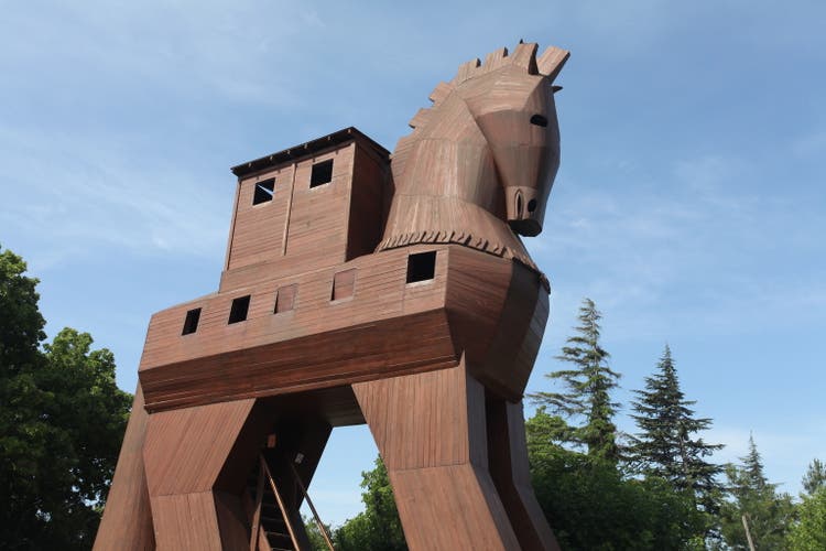 Giant Trojan Horse replica