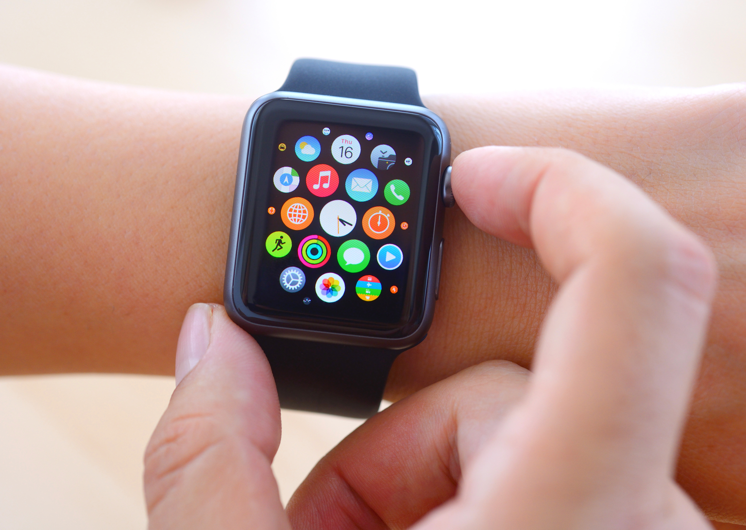 Apple watch black cheap market