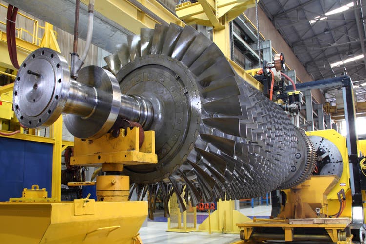 Gas turbine rotor at workshop