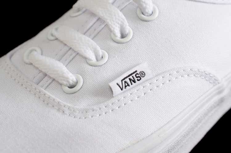 Vans sneakers maker VF Corp appoints former Nike president to board  (NYSE:VFC)