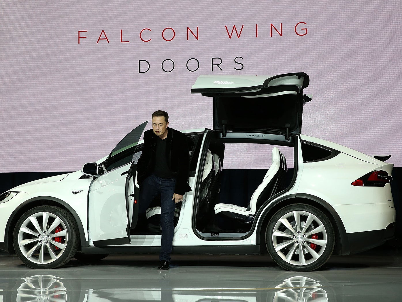 Investing in Rivian Stock Before Q4: Caution and Responsible Gambling Advised