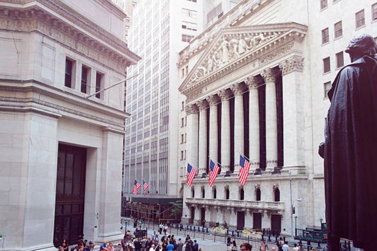 U.S. stocks fall as tech sector struggles, rate-cut uncertainties rattle markets