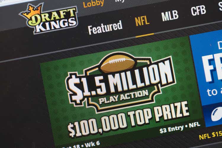 Online Fantasy Sports Sites, FanDuel And DraftKings, Under Scrutiny Of Government