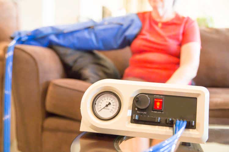 Electric arm pump used for in home lymphedema therapy