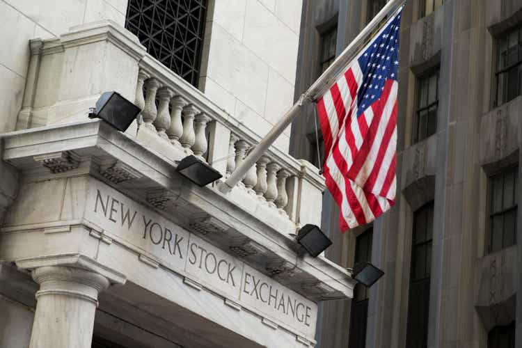 Earnings week ahead Salesforce, CrowdStrike, Kroger, Dollar General