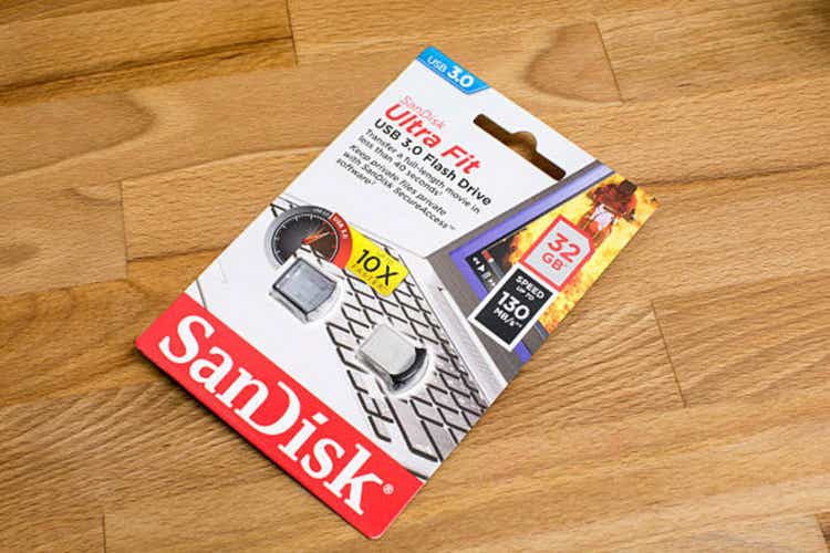 SanDisk 32Gb Flash Drive