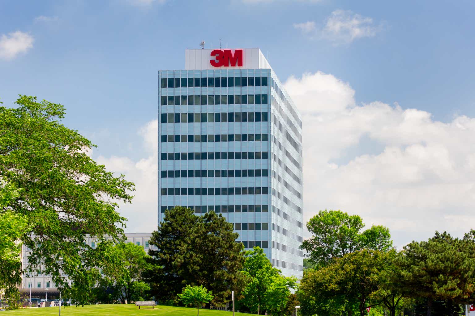 3M’s healthcare spinoff may not stay in Minnesota, Star Tribune reports