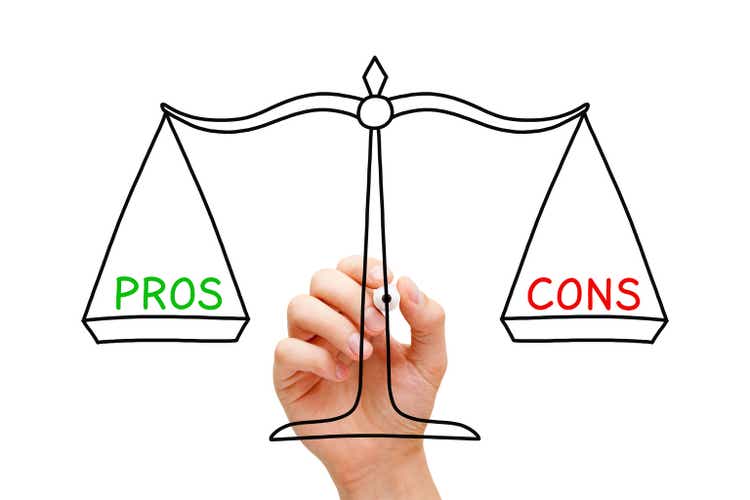 Pros Cons Balance Scale Concept