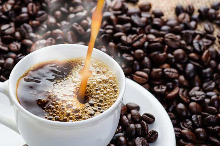 coffee pouring to cup