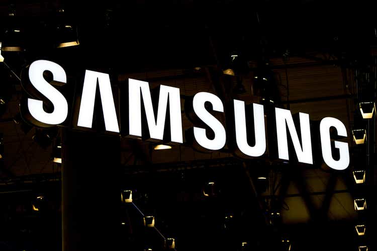 Report: Samsung workers will go on strike if their demands for wages and time off are not met