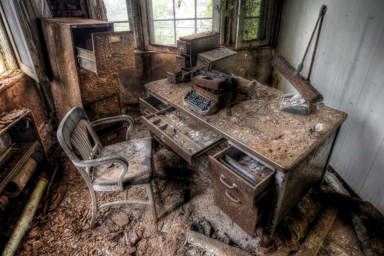 Decay Office