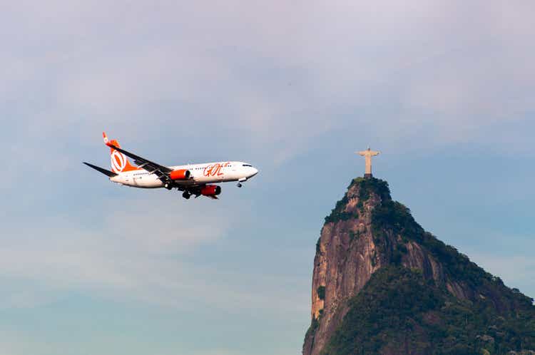 Aircraft and Christ the Redeemer